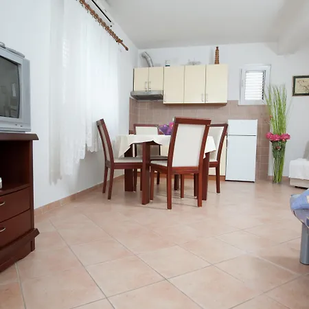 Apartment Agava Begic Makarska