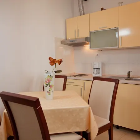 Apartment Agava Begic *